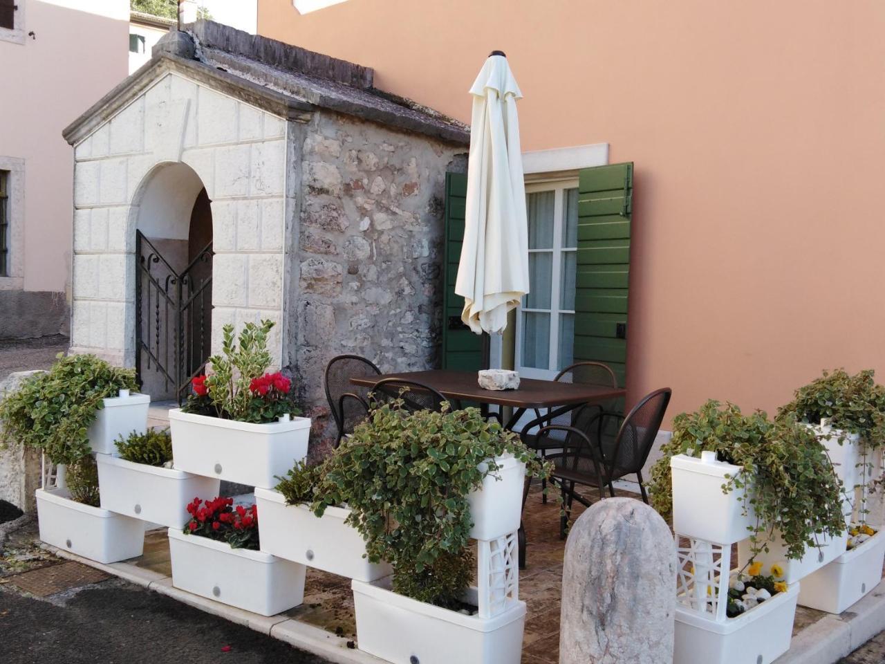 Casa Del Capitello Apartamento Caprino Veronese Exterior foto